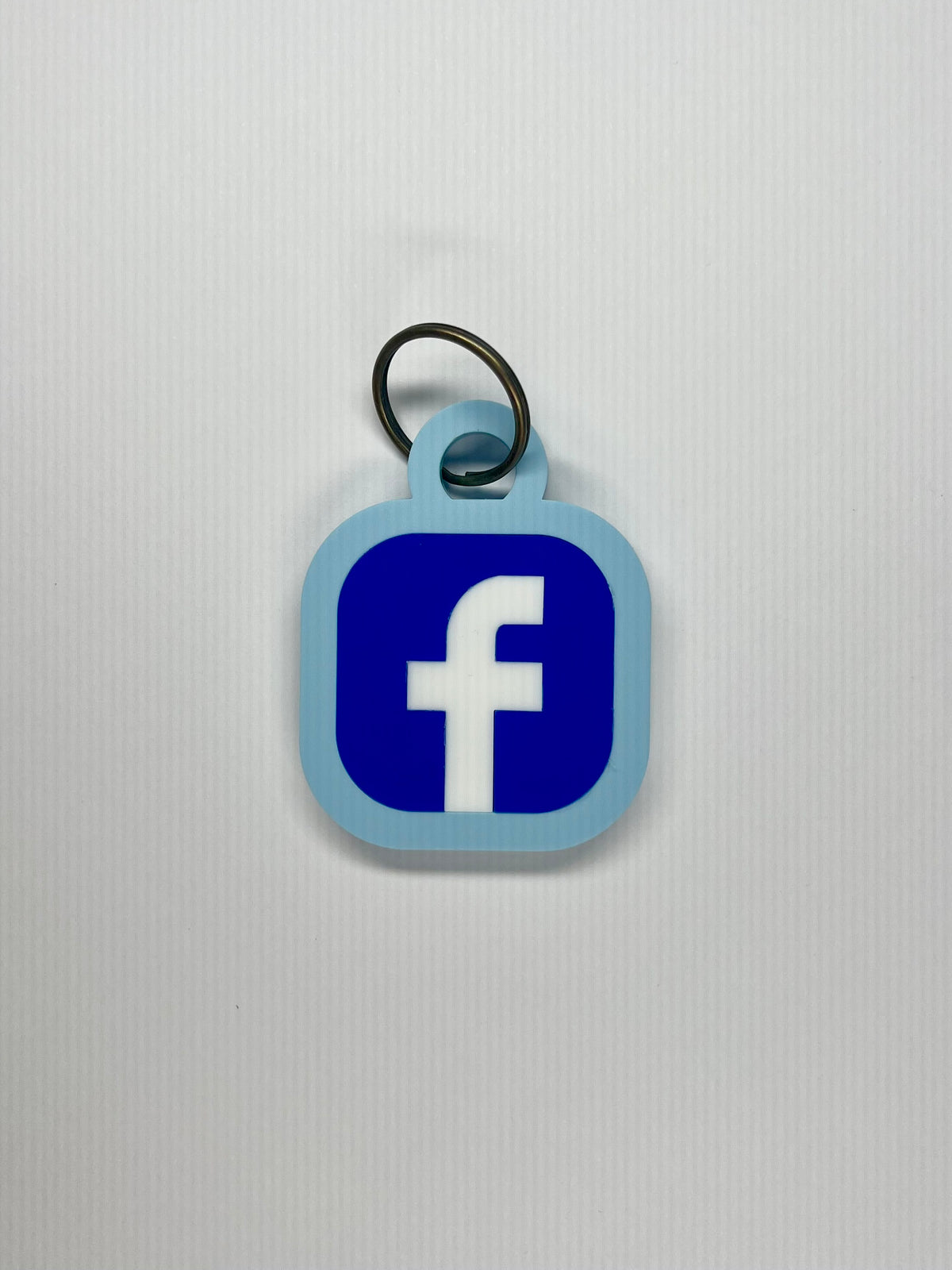Tap to connect-social media key ring