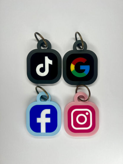 Tap to connect-social media key ring